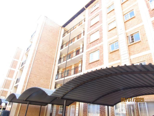 Apartment for sale in Akasia, Gauteng