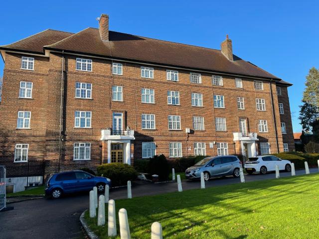 Apartment for rent in Preston, Greater London