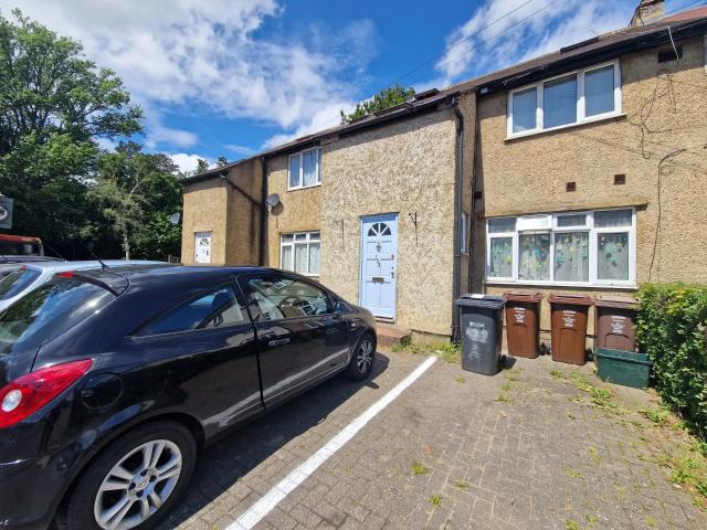 Apartment for rent in Napsbury Park, Five Acres
