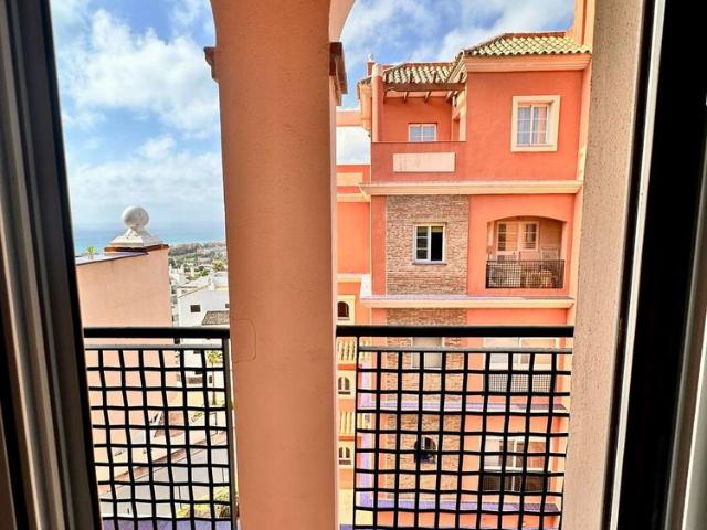Apartamento en alquiler en Castillo de la Duquesa, Manilva