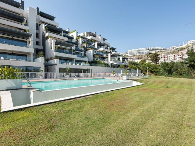 Apartamento en alquiler en Artola, Costa del Sol Occidental