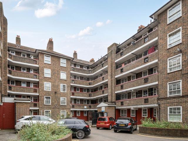 Apartment for rent in South Bermondsey, Greater London