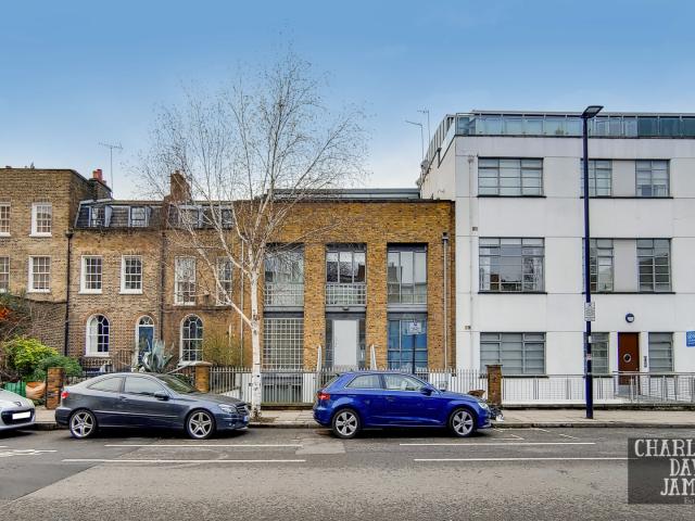Apartment for rent in Highbury, Greater London