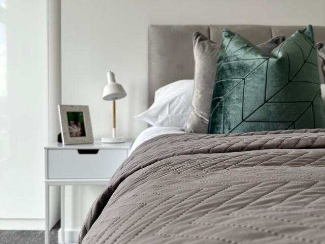 Apartment for rent in Lower Halliford, Surrey