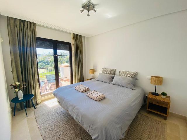 Apartamento en alquiler en Benahavís, Los Arqueros