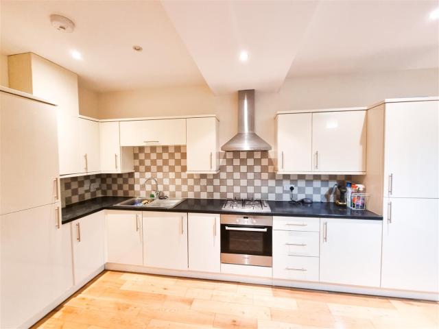 Apartment for rent in London Borough of Croydon, Addiscombe
