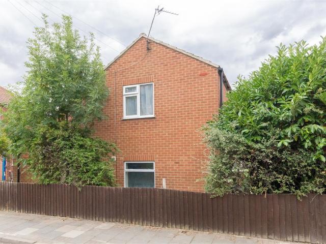 Apartment for rent in Elmfield, Leicestershire