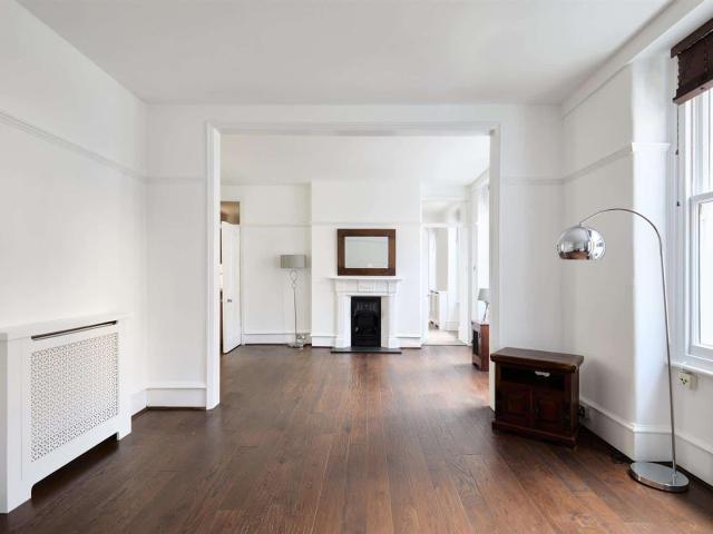 Apartment for rent in London Borough of Wandsworth, Greater London