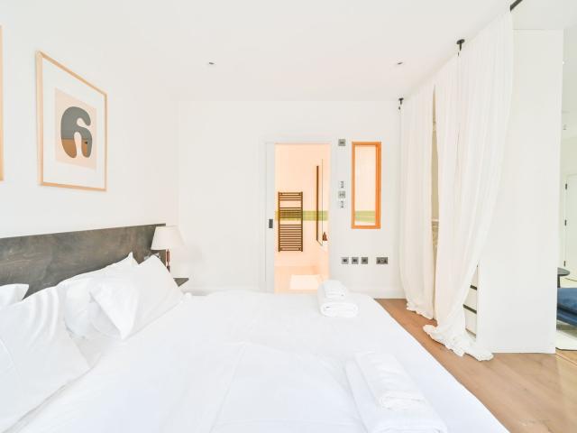 Apartment for rent in Kensal Town, Greater London