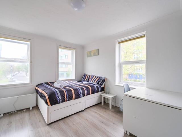 Studio for rent in Old Ford, Bow