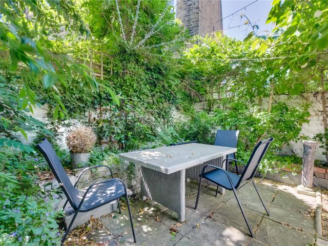 Apartment for rent in Stockwell Park, Greater London