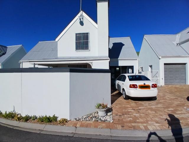 Apartment for rent in Melkbosstrand, Western Cape