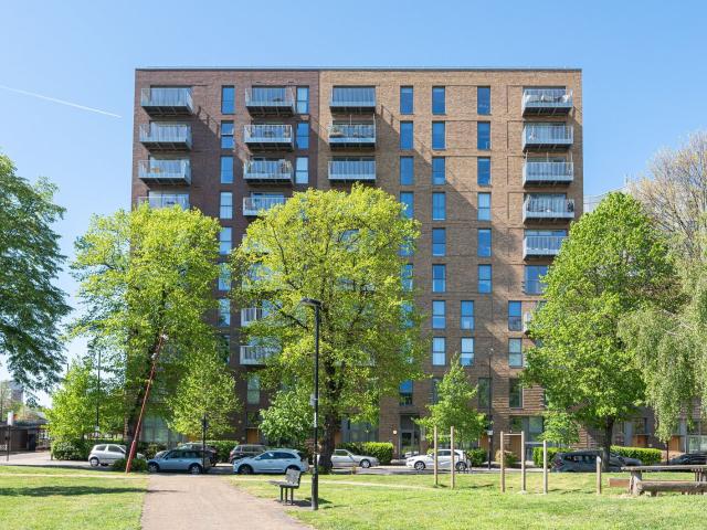 Apartment for rent in Pepys Estate, Greater London