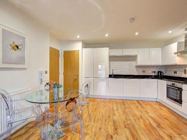 Apartment for rent in South Wimbledon, Greater London