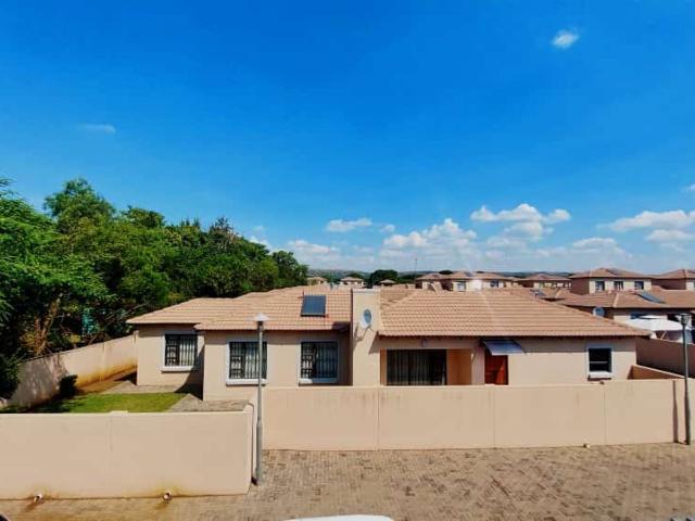 Apartment for sale in Waterkloof, Gauteng