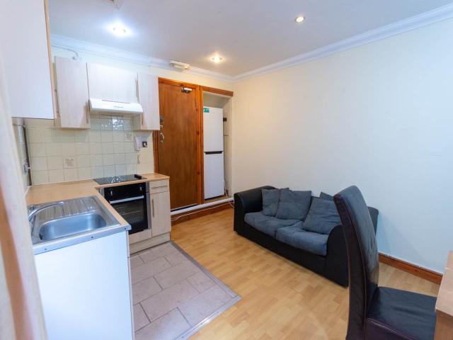Apartment for rent in Falcon Lodge, Wales