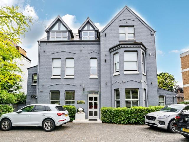 Apartment for rent in London Borough of Ealing, Greater London
