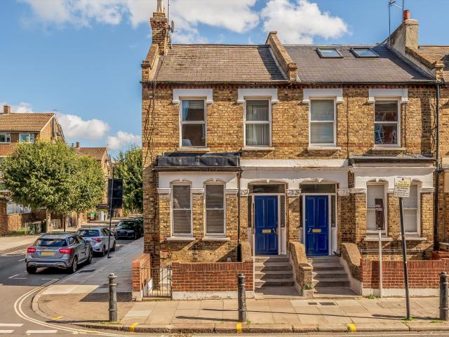 Apartment for rent in London Borough of Hammersmith and Fulham, Greater London