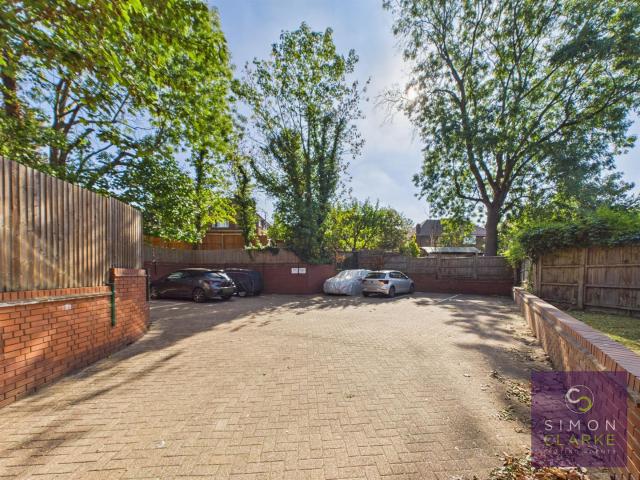 Apartment for rent in London Borough of Barnet, Greater London