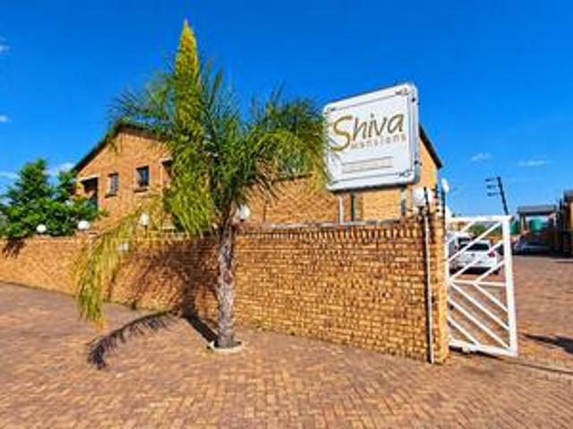 Apartment for sale in Newcastle, Newcastle Local Municipality
