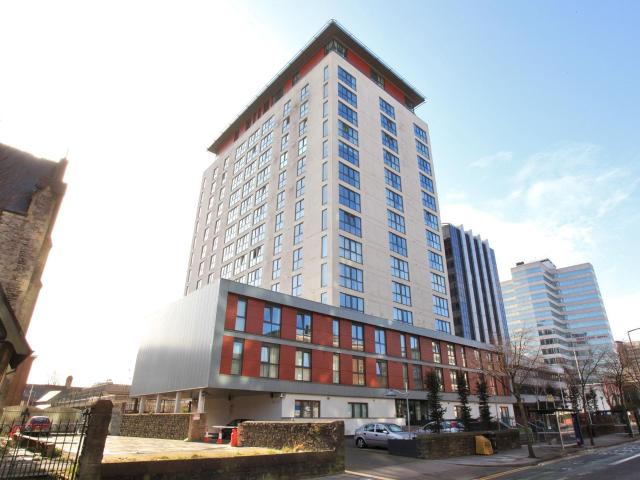 Apartment for rent in Falcon Lodge, Wales