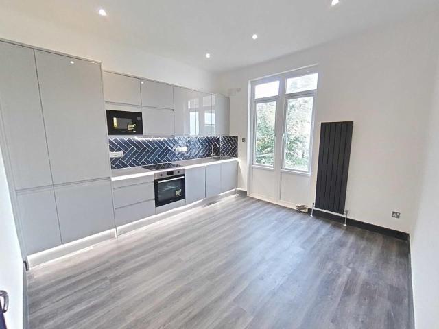 Apartment for rent in London Borough of Ealing, Hanwell