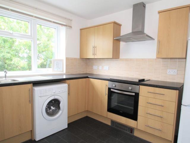 Apartment for rent in Compton Acres, Barton In Fabis