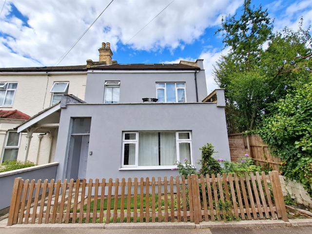 Apartment for rent in London Borough of Croydon, Greater London