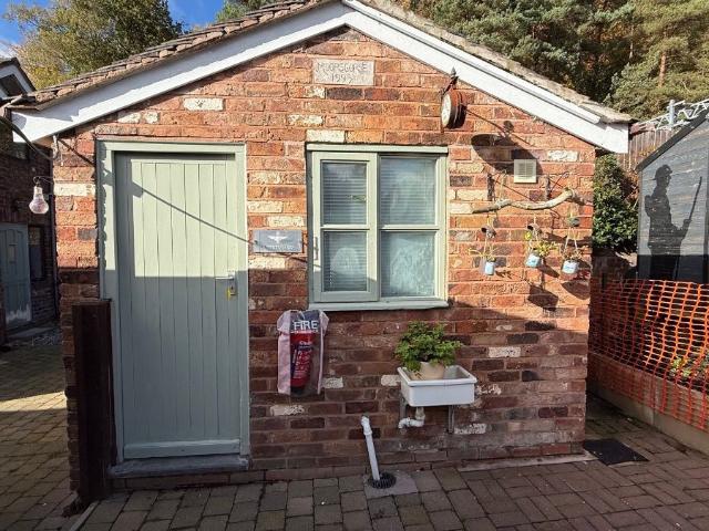 Apartment for rent in Chadsmoor, Staffordshire