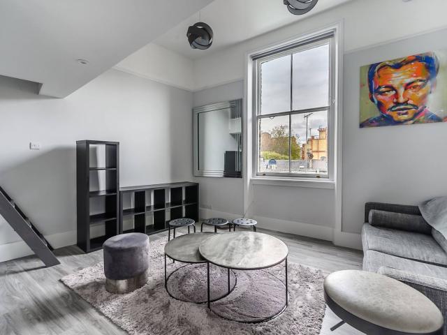 Studio for rent in Earl's Court, Greater London