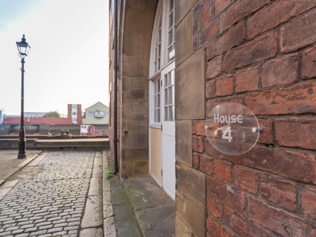 Apartment for rent in Garrison Side, Hull