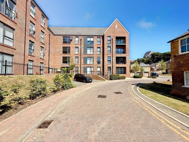 Apartment for rent in Allington, Midway