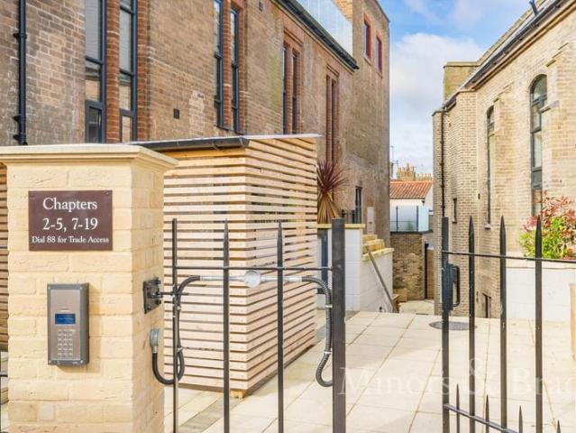 Apartment for rent in Heigham Grove, East Bank