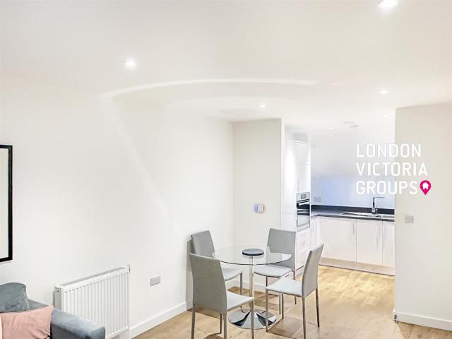 Apartment for rent in Stratford Marsh, Greater London