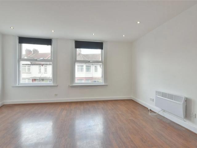 Apartment for rent in Hornsey, Greater London