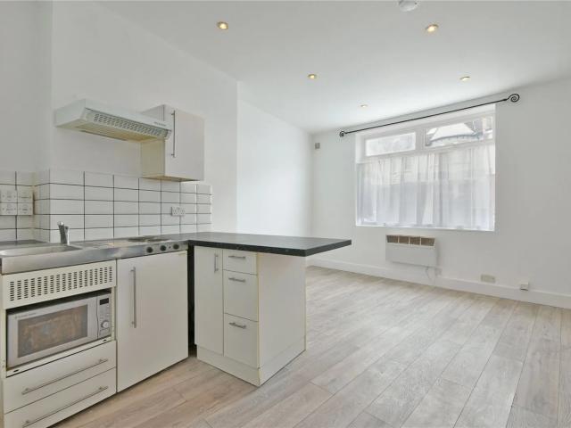 Apartment for rent in Hornsey, Greater London