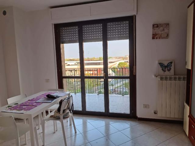 Appartamento in affitto a Rozzano, Lombardia