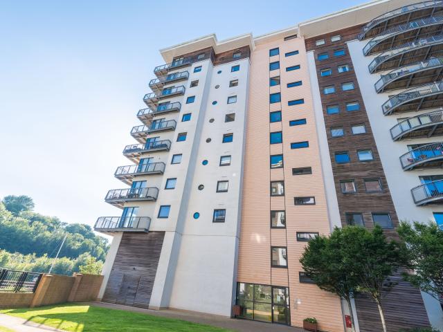 Apartment for rent in Cardiff International Sports Village, Falcon Lodge