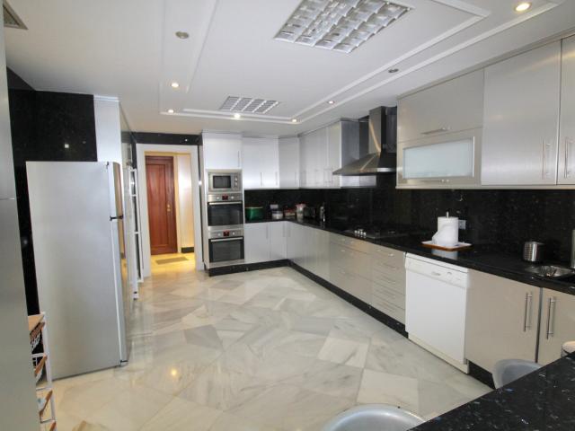 Apartamento en alquiler en Marbella, Aldea Blanca