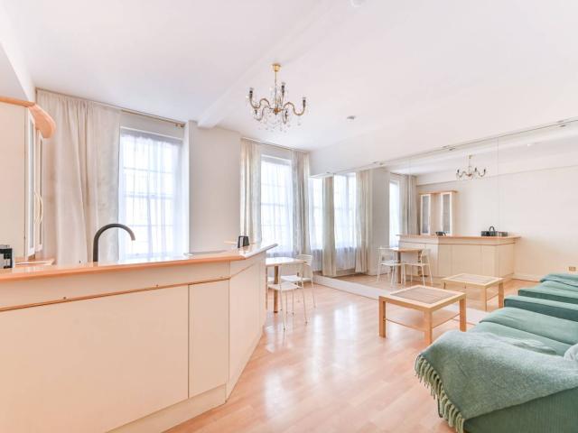 Apartment for rent in Bayswater, Greater London