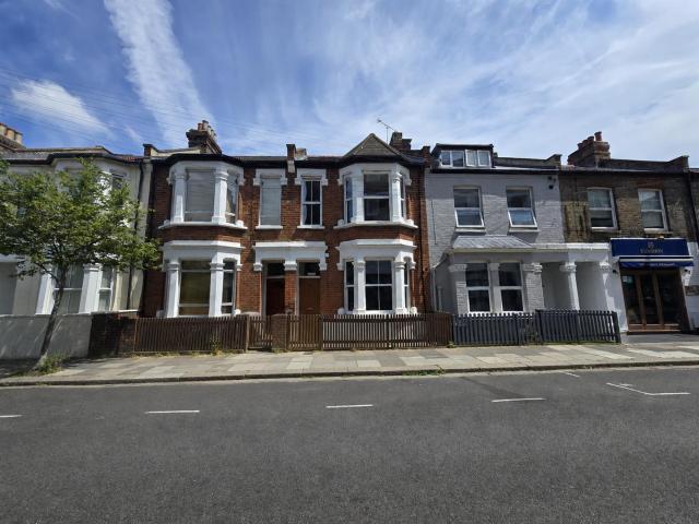 Apartment for rent in Hammersmith, Greater London
