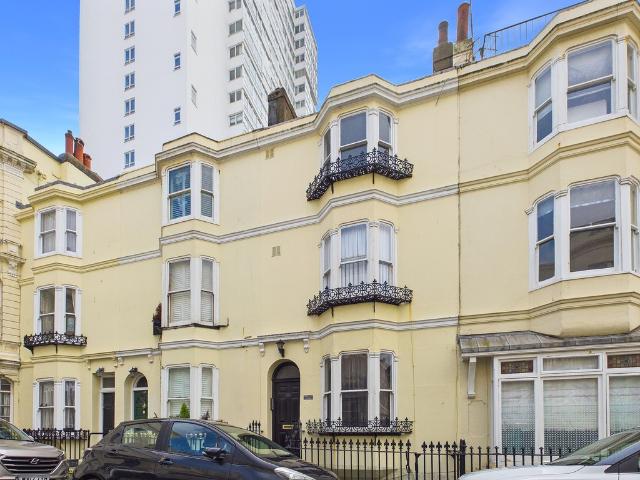 Apartment for rent in Brunswick, Brighton & Hove