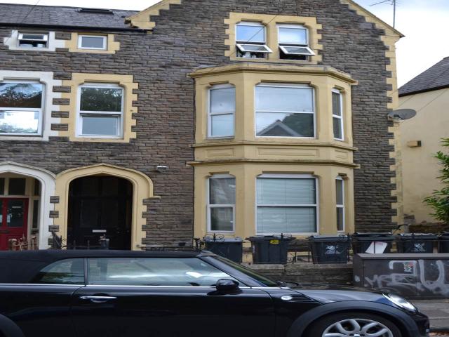 Apartment for rent in Plasnewydd, Falcon Lodge