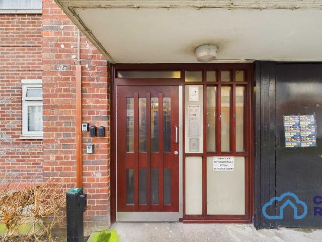Apartment for rent in Ocean Estate, Mile End