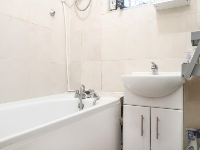 Apartment for rent in Whitechapel, Greater London