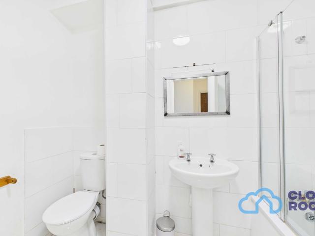 Apartment for rent in London Borough of Merton, Mitcham