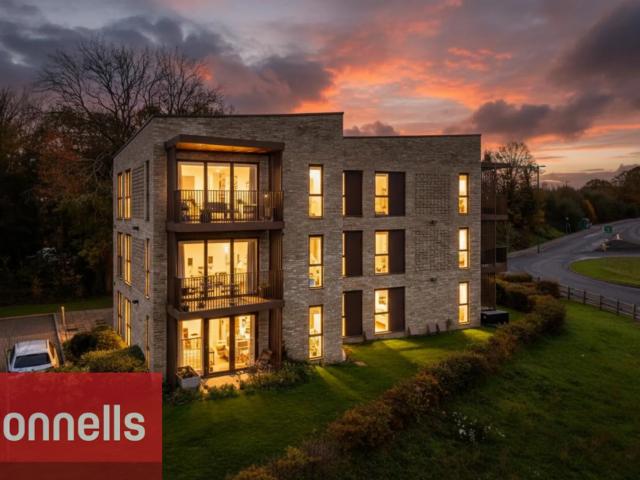 Apartment for rent in Perryfields, West Sussex