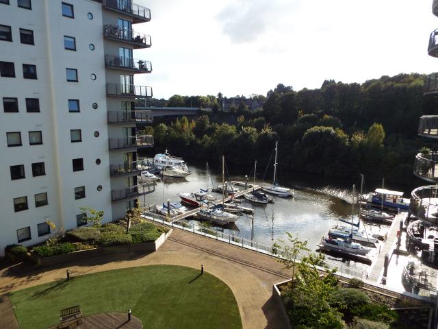 Apartment for rent in Cardiff International Sports Village, Falcon Lodge