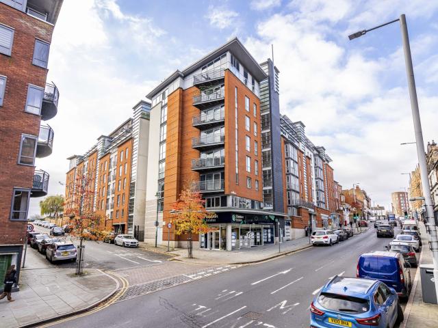 Apartment for rent in The Park, City of Nottingham