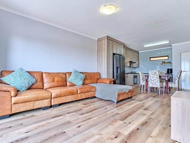 Apartment for rent in Wilgeheuwel, Roodepoort